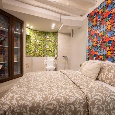 Апартаменты Vino Tinto Y Restaurante Tomate Rosa *