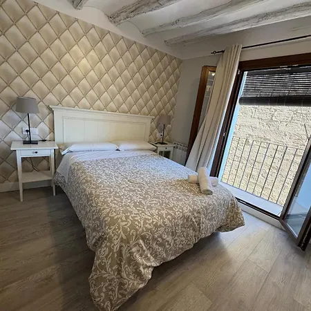 Апартаменты Vino Tinto Y Restaurante Tomate Rosa