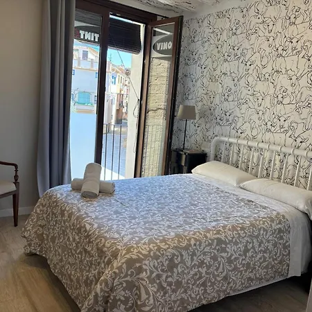 Vino Tinto Y Restaurante Tomate Rosa Апартаменты