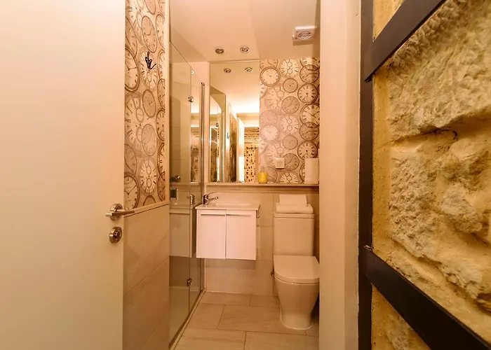 Apartament Vino Tinto Y Restaurante Tomate Rosa Adahuesca